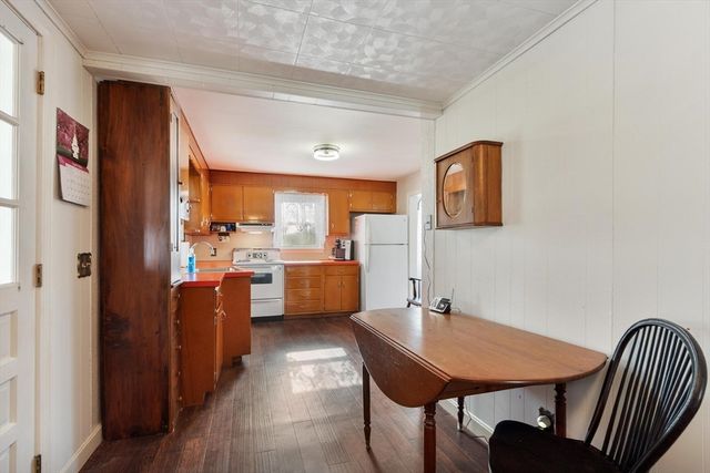 254 Massachusetts Ave, Lunenburg, MA 01462