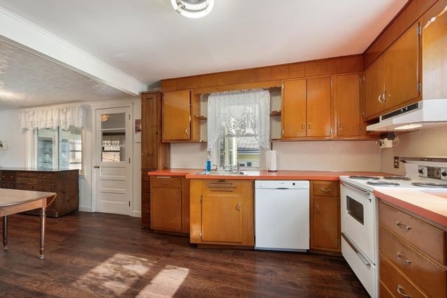 254 Massachusetts Ave, Lunenburg, MA 01462