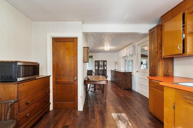 254 Massachusetts Ave, Lunenburg, MA 01462