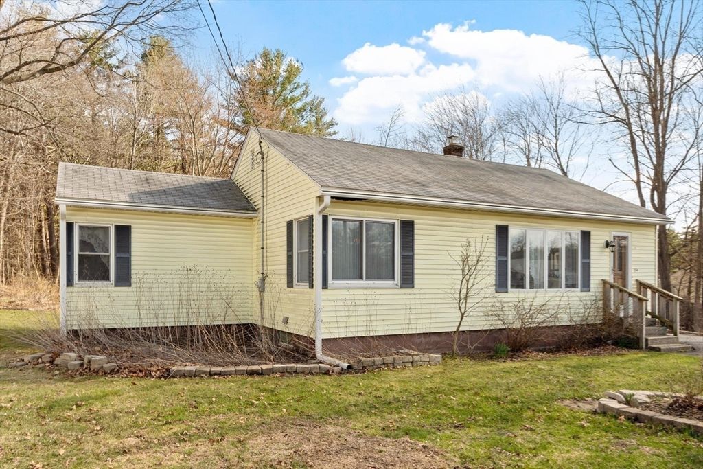 254 Massachusetts Ave, Lunenburg, MA 01462