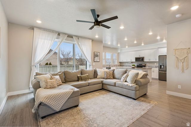 3323 E GIBRALTAR AVE, Eagle Mountain, UT 84005