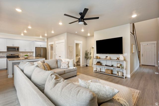 3323 E GIBRALTAR AVE, Eagle Mountain, UT 84005