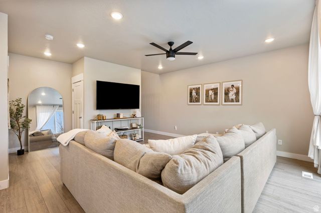 3323 E GIBRALTAR AVE, Eagle Mountain, UT 84005