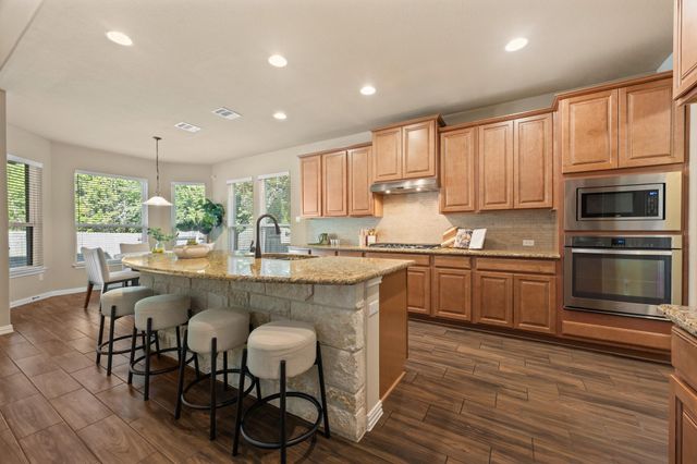 221 Vouvray ST, Leander, TX 78641