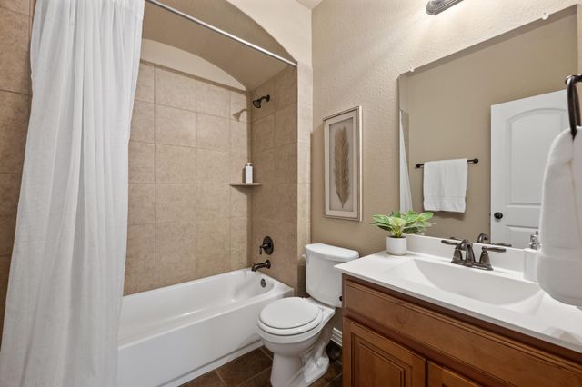 221 Vouvray ST, Leander, TX 78641