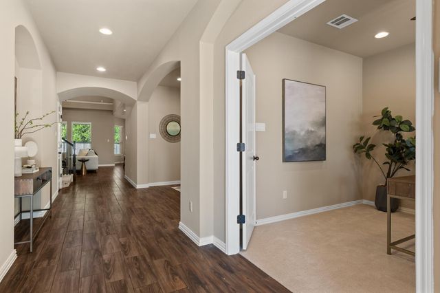 221 Vouvray ST, Leander, TX 78641