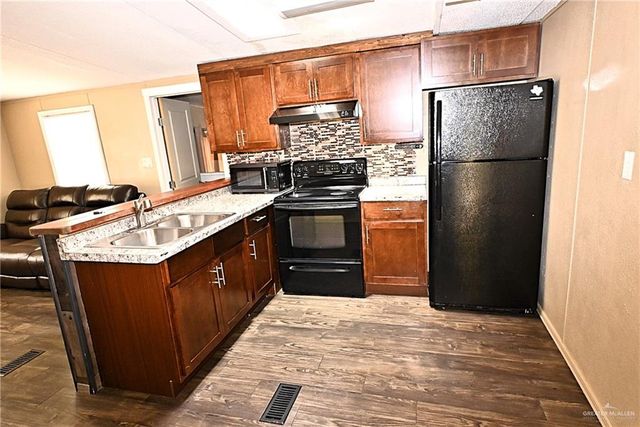 834 S 13th Street, Alamo, TX 78516