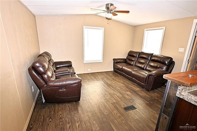 834 S 13th Street, Alamo, TX 78516