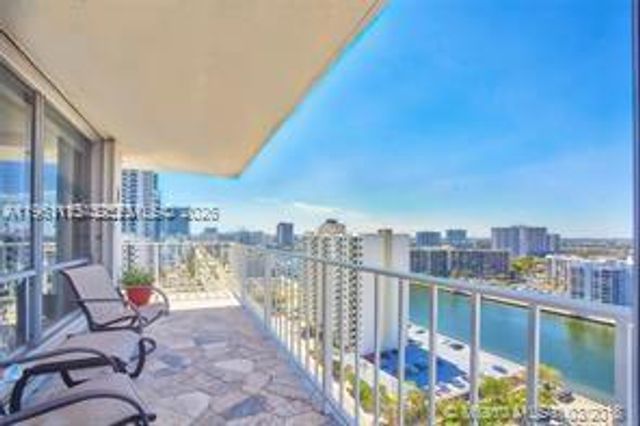 2751 S Ocean Dr 1808N, Hollywood, FL 33019