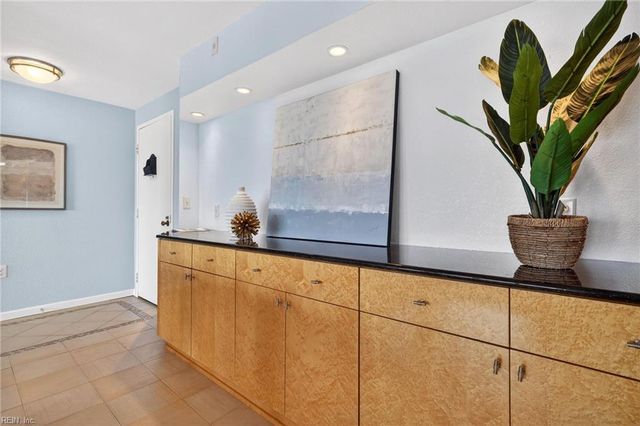 4004 Atlantic Ave Apt 1004, Virginia Beach, VA 23451