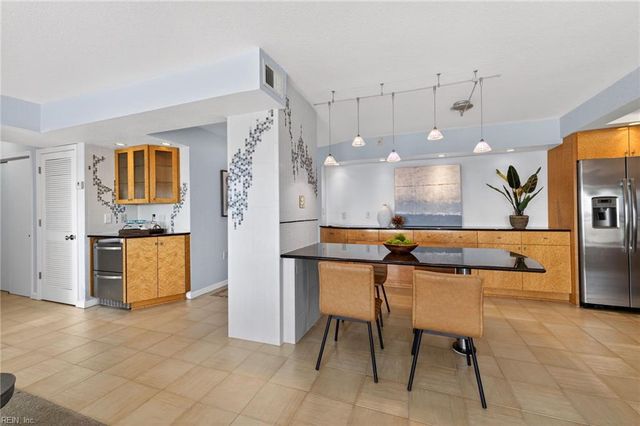 4004 Atlantic Ave Apt 1004, Virginia Beach, VA 23451