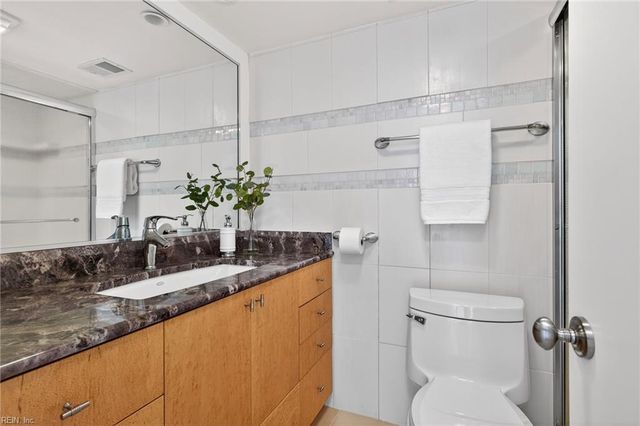 4004 Atlantic Ave Apt 1004, Virginia Beach, VA 23451