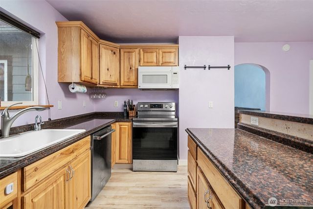 125 W Poplar Street, Shelton, WA 98584