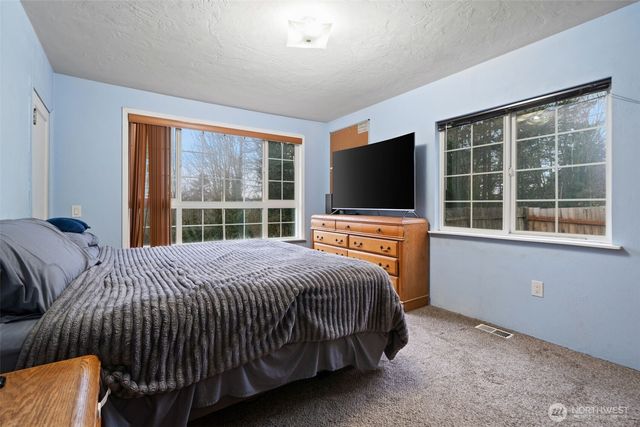 125 W Poplar Street, Shelton, WA 98584