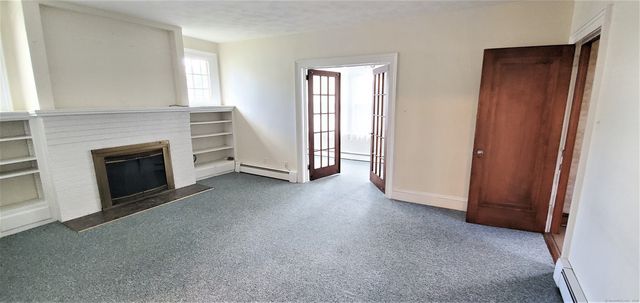 42 Vance Street 2nd Fl, New Britain, CT 06052