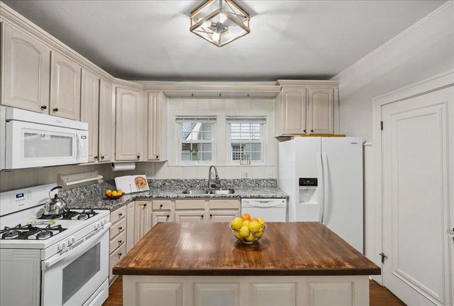 110 Shady Lane, Lexington, KY 40503