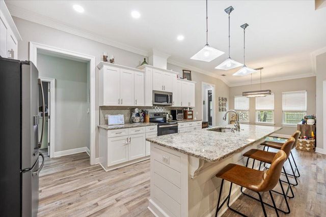98 Star Drive, Fort Walton Beach, FL 32547