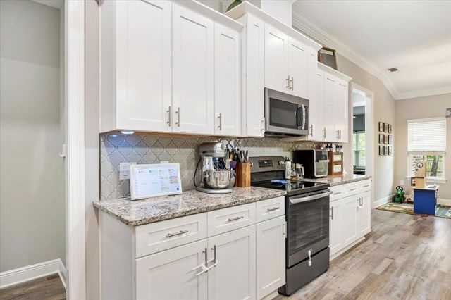 98 Star Drive, Fort Walton Beach, FL 32547