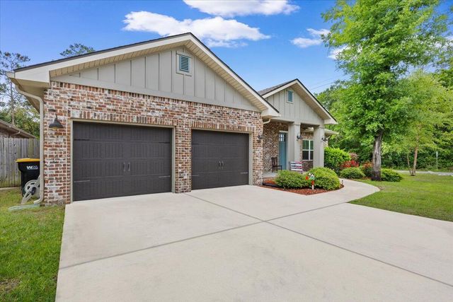 98 Star Drive, Fort Walton Beach, FL 32547