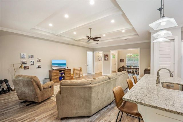98 Star Drive, Fort Walton Beach, FL 32547