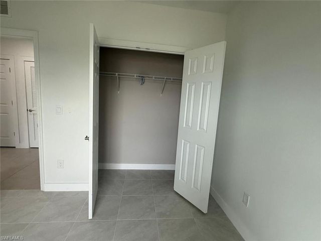 1304 NE 9th PL, Cape Coral, FL 33909