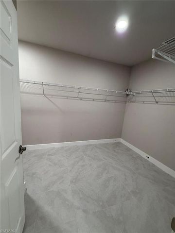 1304 NE 9th PL, Cape Coral, FL 33909