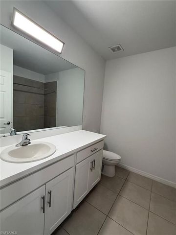 1304 NE 9th PL, Cape Coral, FL 33909