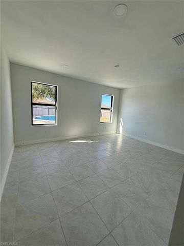 1304 NE 9th PL, Cape Coral, FL 33909