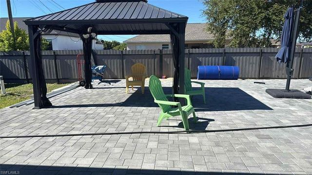 1304 NE 9th PL, Cape Coral, FL 33909