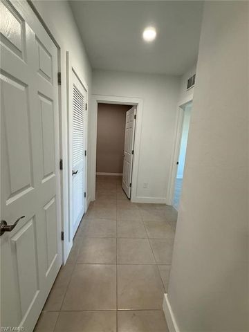 1304 NE 9th PL, Cape Coral, FL 33909