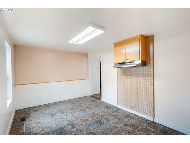 419 WILKIE St, Eugene, OR 97402