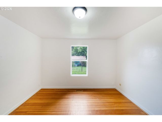 419 WILKIE St, Eugene, OR 97402