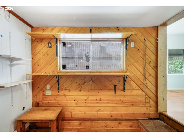 419 WILKIE St, Eugene, OR 97402