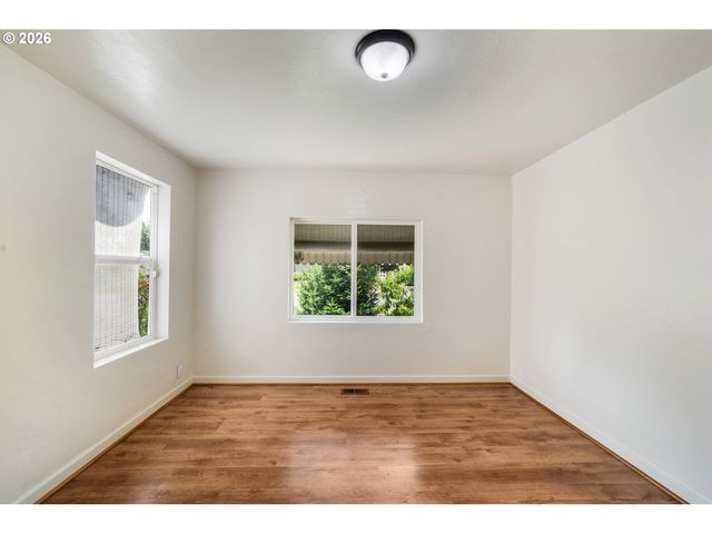 419 WILKIE St, Eugene, OR 97402