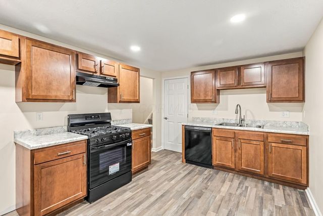 1736 Rebecca Street, Columbus, OH 43219