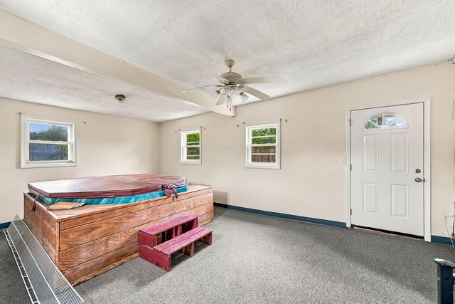 1736 Rebecca Street, Columbus, OH 43219