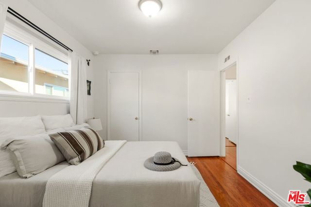 6818 Varna Avenue, Van Nuys, CA 91405