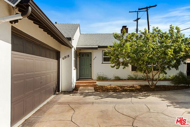 6818 Varna Avenue, Van Nuys, CA 91405