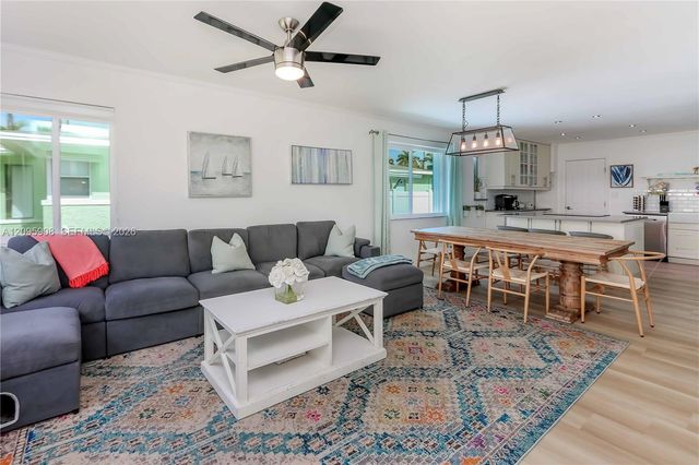 955 Van Buren Street, Hollywood, FL 33019