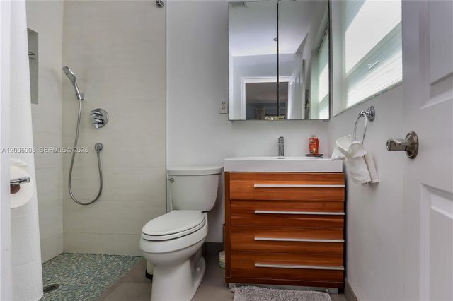 955 Van Buren Street, Hollywood, FL 33019