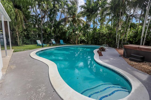 955 Van Buren Street, Hollywood, FL 33019