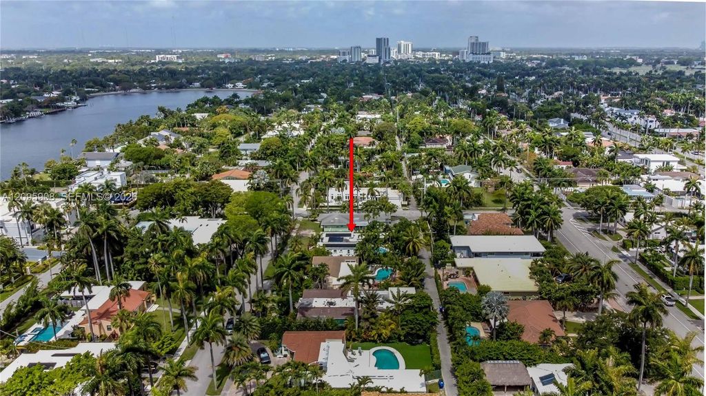 955 Van Buren Street, Hollywood, FL 33019