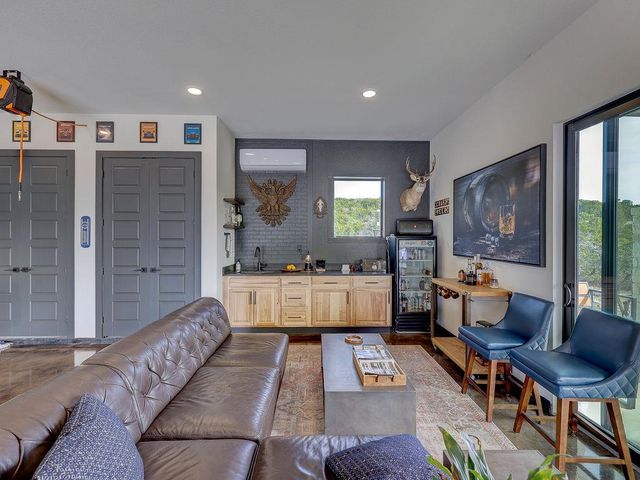 102 N Creek CT, Bertram, TX 78605