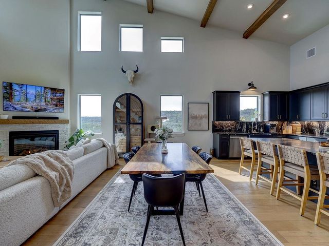 102 N Creek CT, Bertram, TX 78605