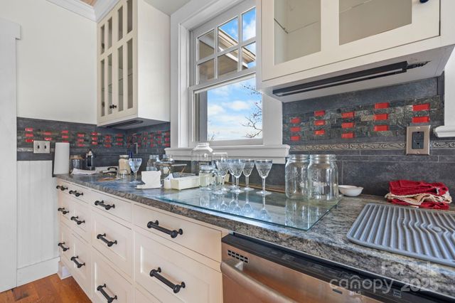 335 Eastview Street, Morganton, NC 28655