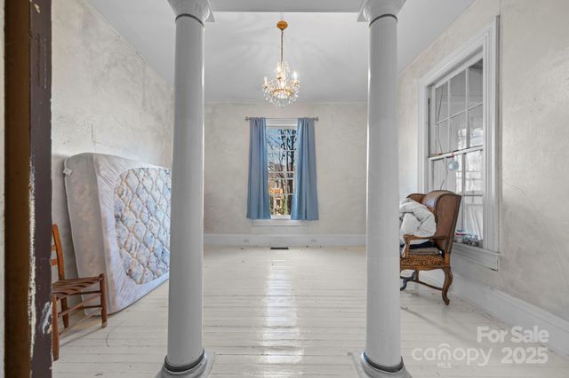 335 Eastview Street, Morganton, NC 28655