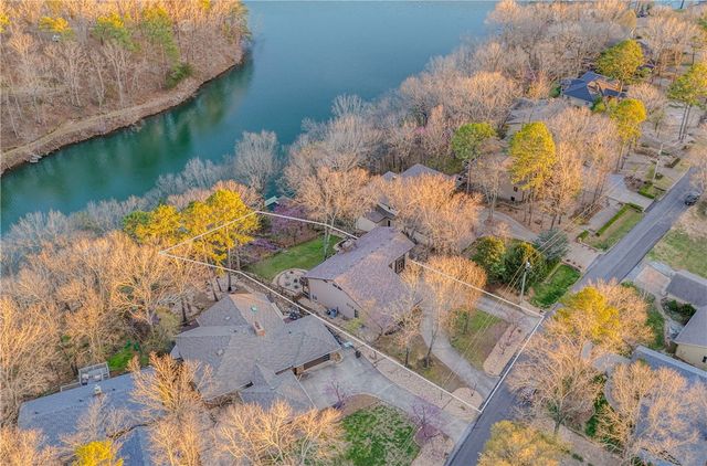 29 Newquay Lane, Bella Vista, AR 72714