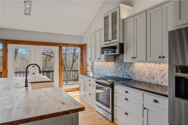 29 Newquay Lane, Bella Vista, AR 72714