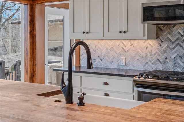 29 Newquay Lane, Bella Vista, AR 72714