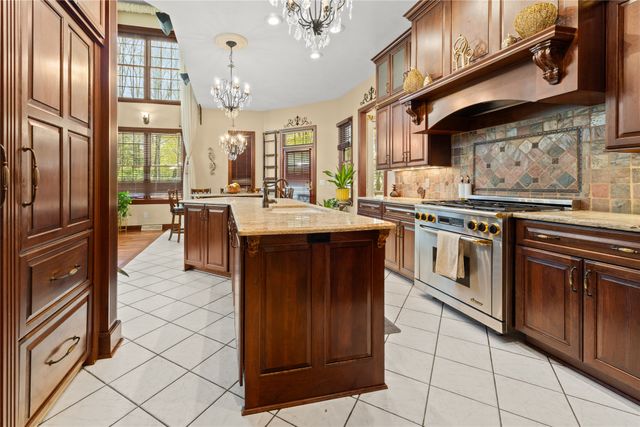 6238 COBBLESTONE Drive, Erie, PA 16509